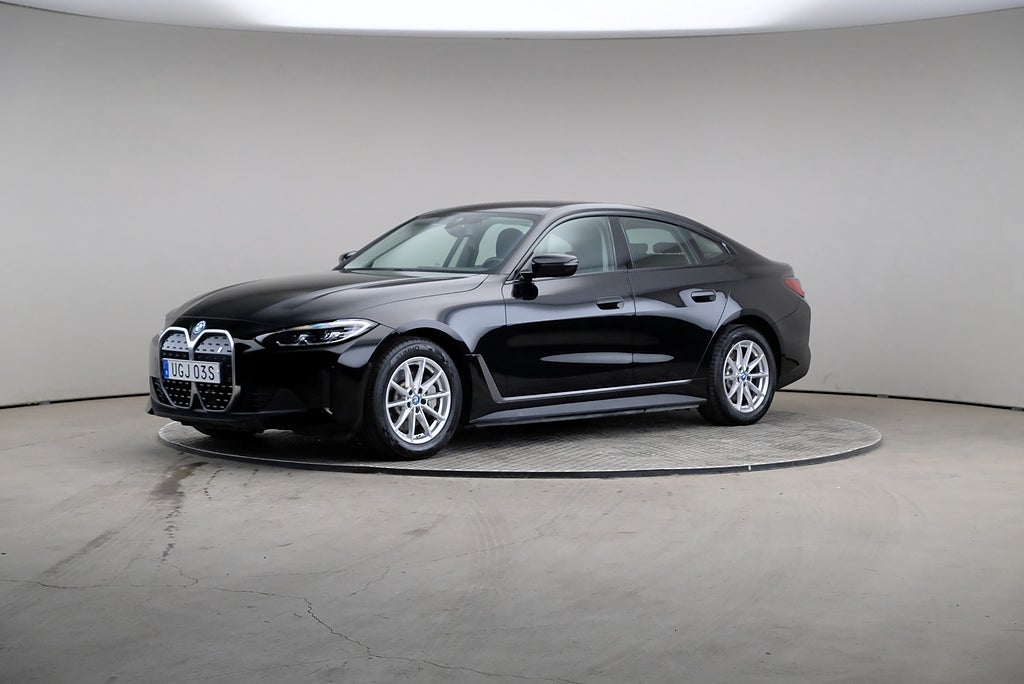 BMW i4 eDrive40 340hk Drag