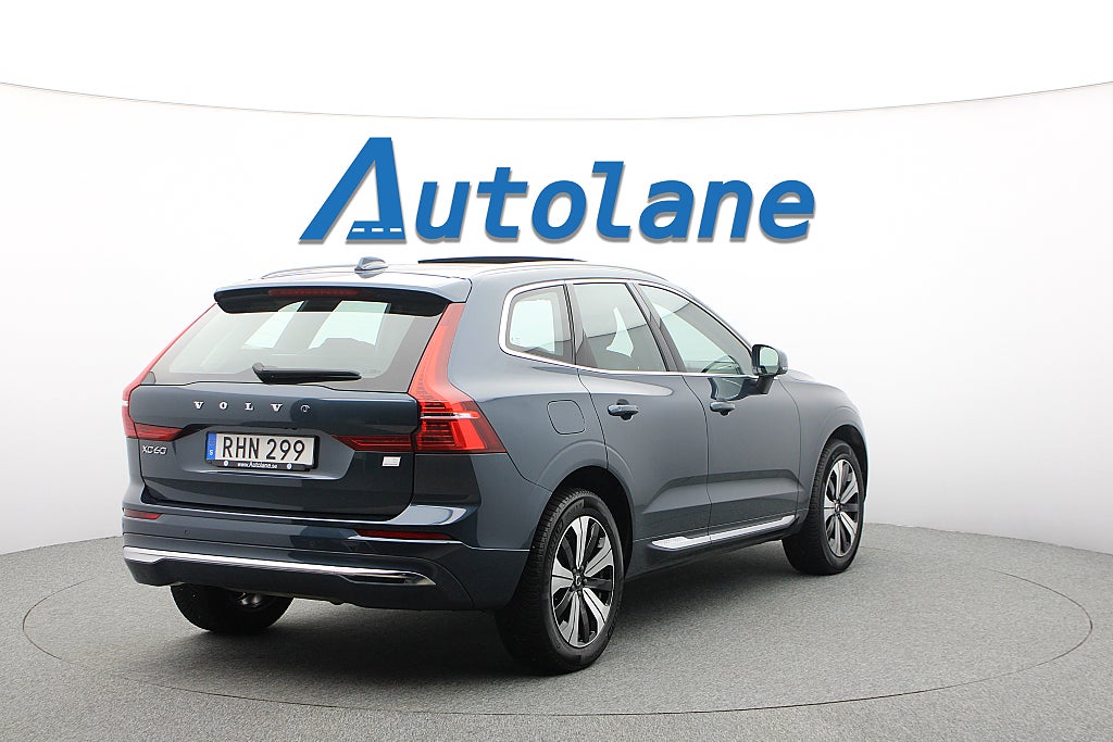 Volvo XC60 Recharge T6 AWD Plus Bright Drag, Pano, Kamera 350hk