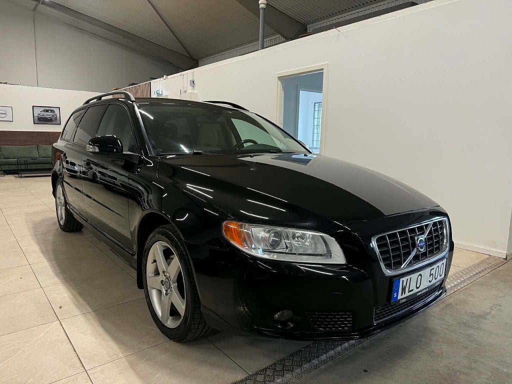 Volvo V70 2.0F Momentum Dragkrok Motorvärmare