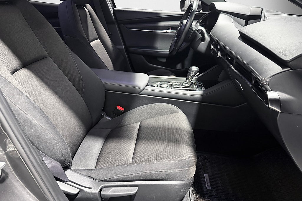 Mazda 3 2.0 M Hybrid 122hk Tech |Bose|HUD|Kamera| 2019