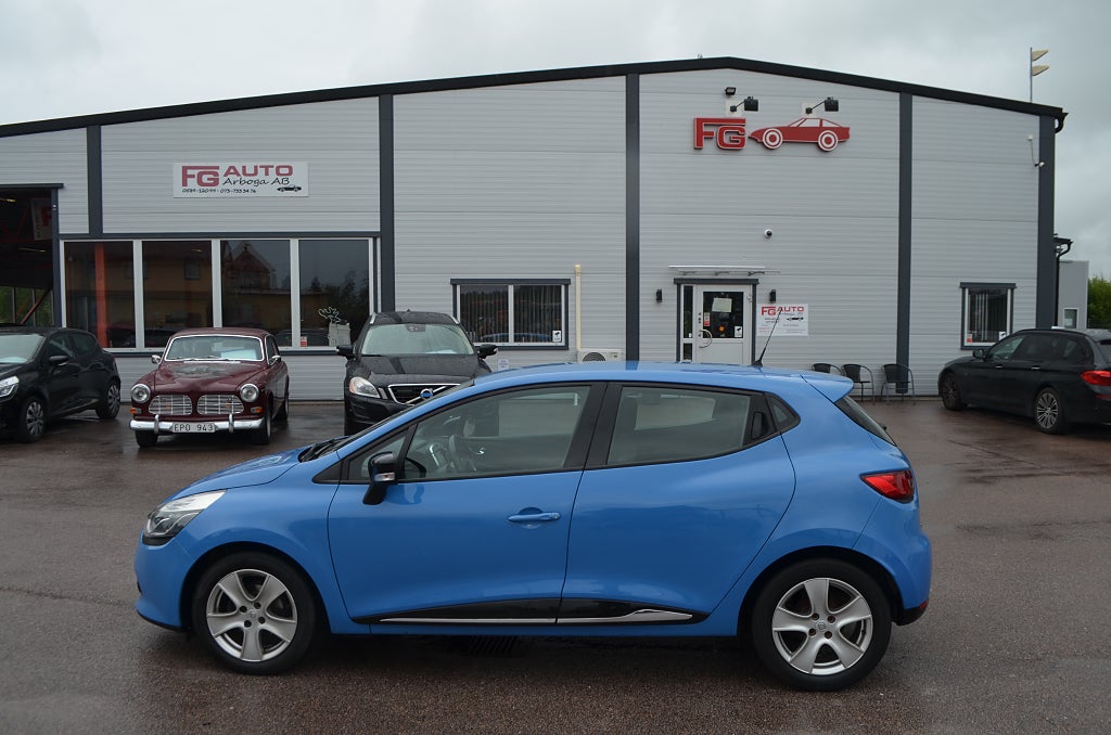 Renault Clio TCe 90 hk M-Värmare Navi