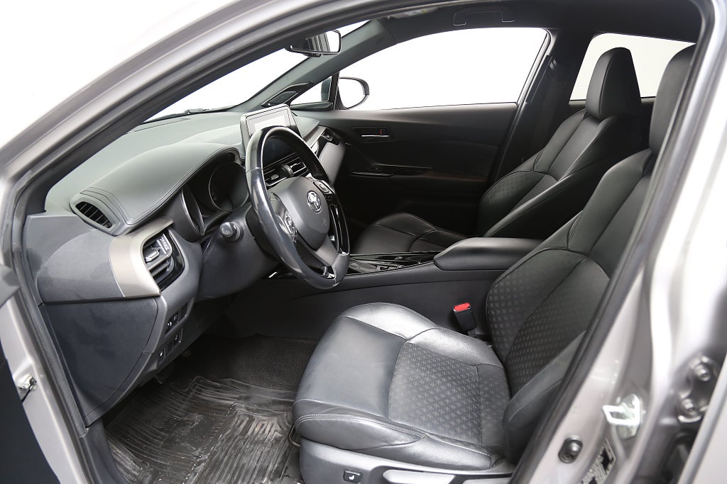 Toyota C-HR 1,8 Hybrid X-Edition Aut Skinn JBL Motorvärmare 2018