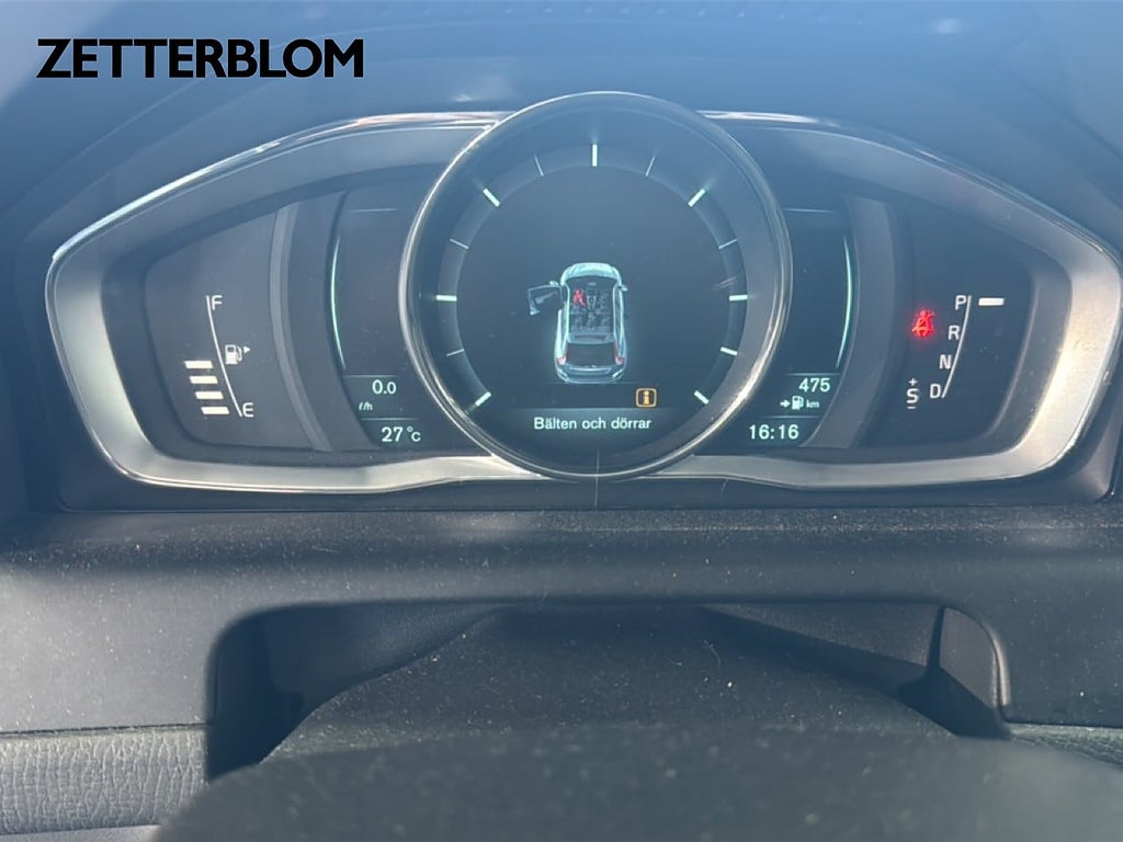 SUV Volvo XC60 11 av 15