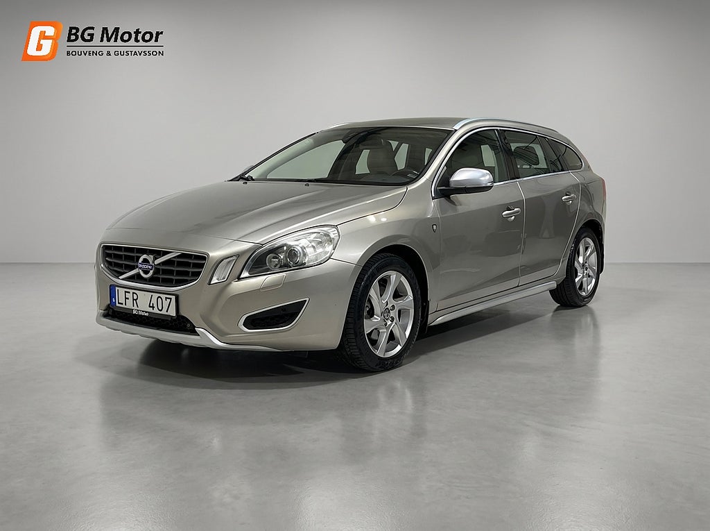 Volvo V60 D3 163HK Aut Summum Drag/Värmare/Skinn/PDC