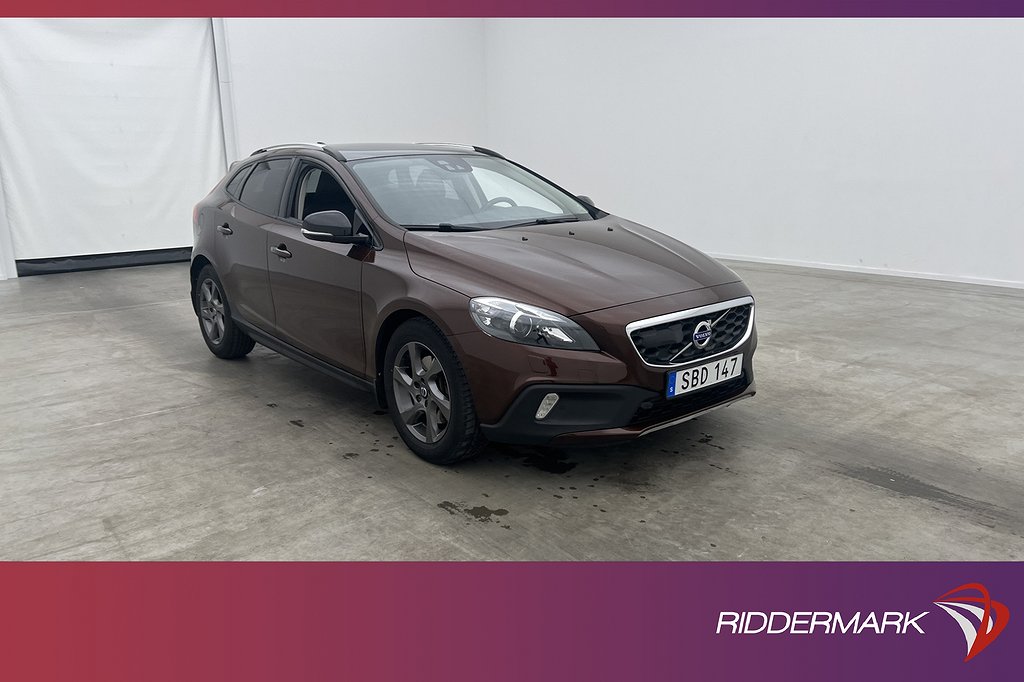 Volvo V40 Cross Country T4 AWD Summum Pano VOC Kamera Drag