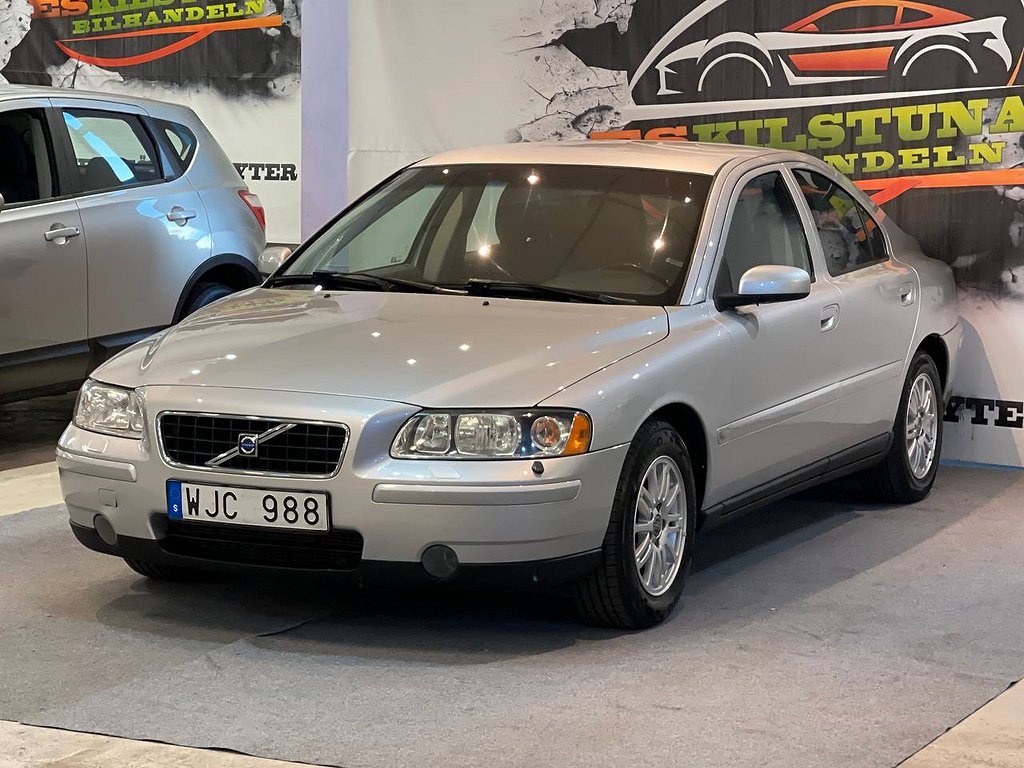 Volvo S60 2.4 KINETIC 140HK AUTOMAT EN ÄGARE DRAG NY BESIKTAD NY SERVAD