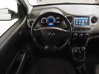 Halvkombi Hyundai i10 14 av 20
