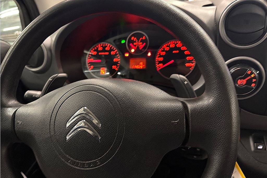 Citroën Berlingo Van 1.6 BlueHDi, Inredning, Kamrem bytt