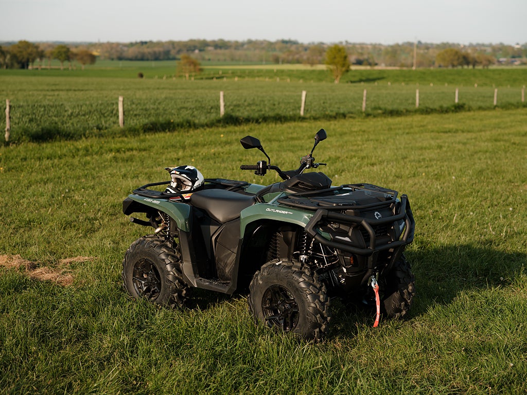 Can-Am Outlander Pro HD 7 ABS Plog på köpet!  *Lagermaskin* 