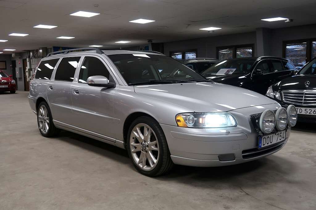 Volvo V70 2.4 Classic Momentum Automat / Drag