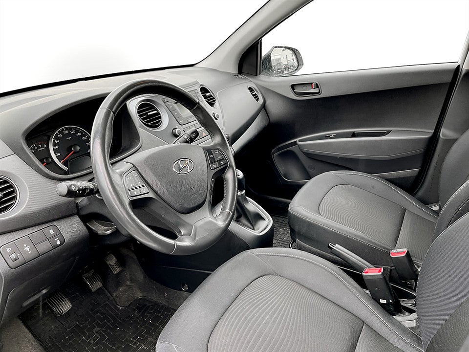 Bild på Hyundai i10 Comfort 1.0 67hk FARTHÅLLARE RATTVÄRME