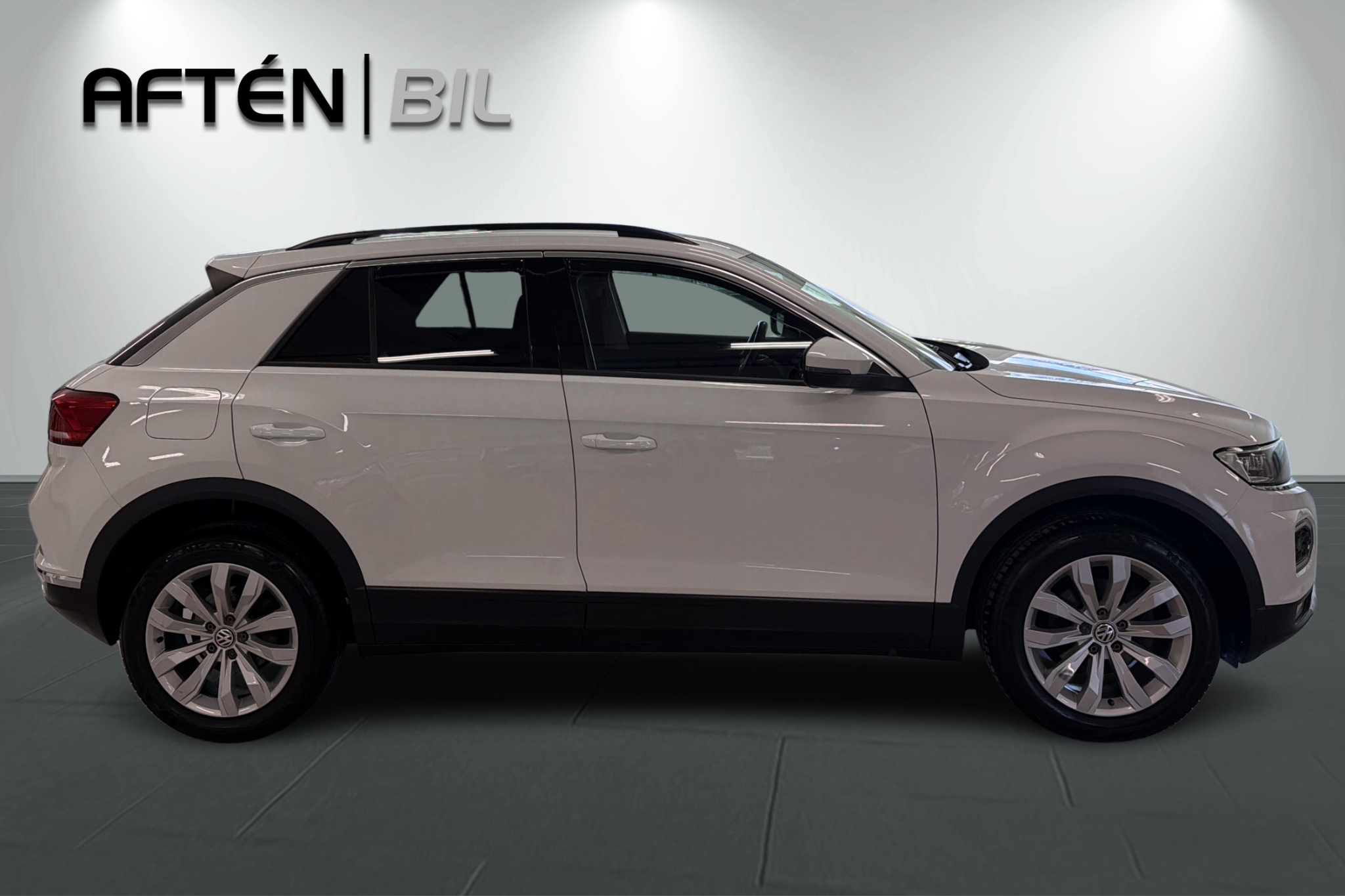 Volkswagen T-Roc Plus 1.0 TSI 2020, bild 6/54