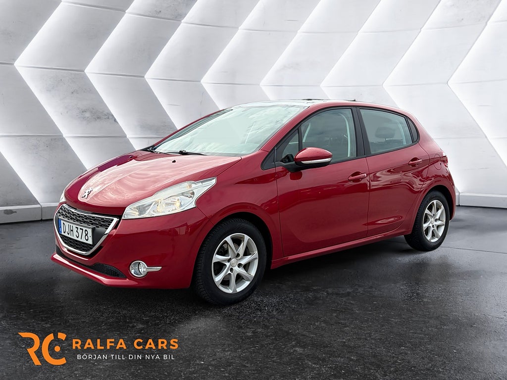 Peugeot 208 1.2 VTi Panorama Drag Navi Kamrem bytt  