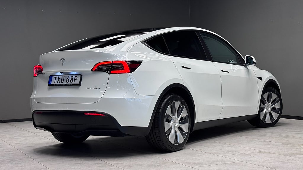 Tesla Model Y 2024 - miniatyr 2