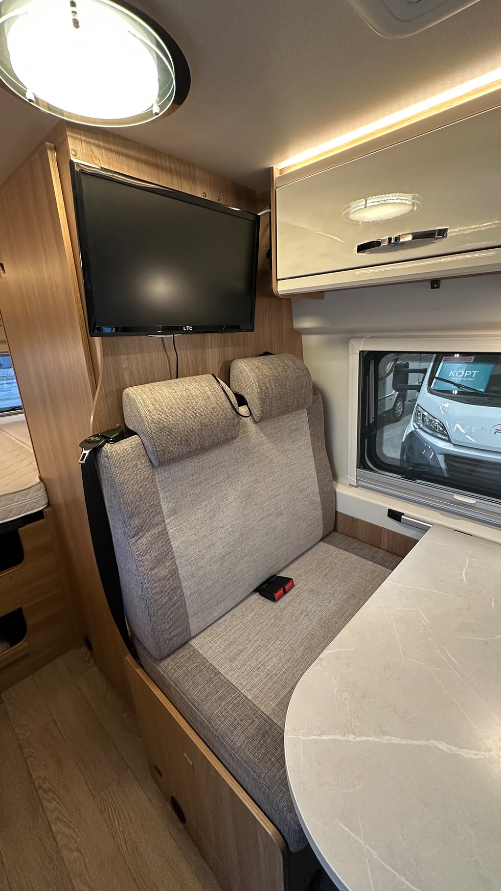 Hobby K 65 FT  Vantana De Luxe, Automat, 6 meter thumbnail