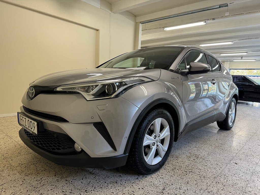 Toyota C-HR Hybrid CVT, 122hk Executive / Backkamera/Nyservad