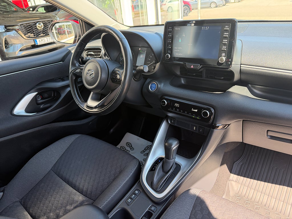 Mazda 2 Hybrid AGILE