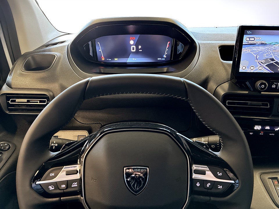 Bild på Peugeot Partner Plus 130hk Aut L1 - EDITION! SERVICE & V-HJUL INGÅR!