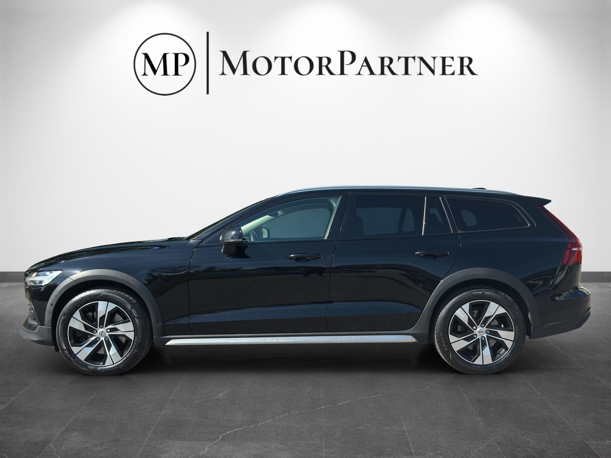Volvo V60 Cross Country 2022, bild 4/41