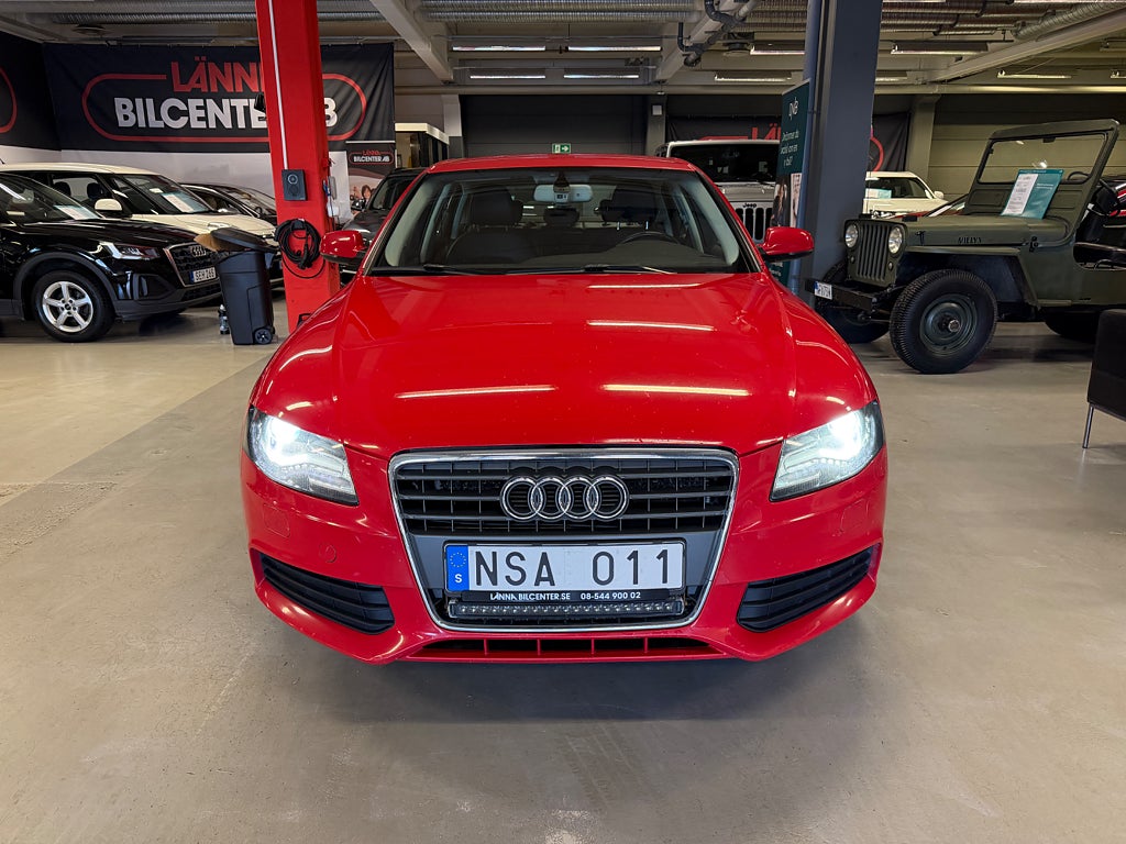 Audi A4 2010 - miniatyr 3