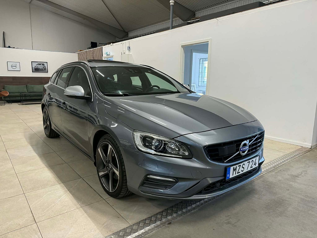 Volvo V60 D3 R-Design Euro 6 / Taklucka GPS Blis 