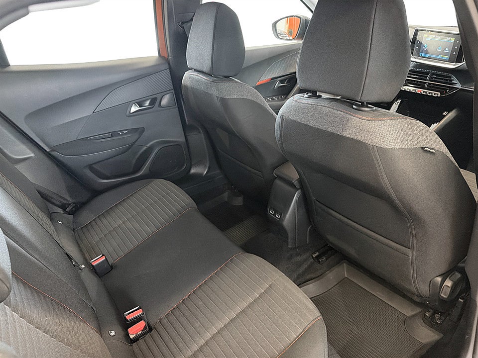 Bild på Peugeot e-2008 Active 50kWh 136hk Aut CARPLAY BACKSENSORER
