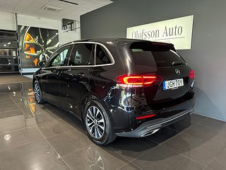 Halvkombi Mercedes-Benz B 4 av 11