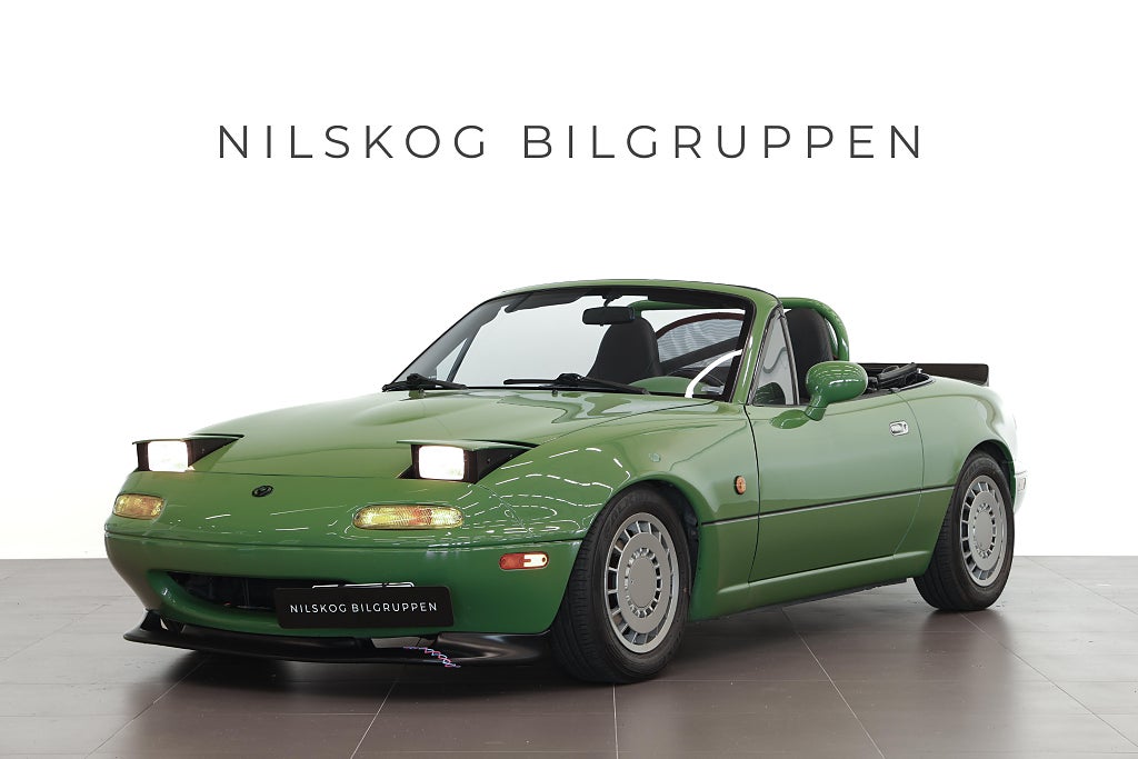 Mazda MX-5 1.8 131hk | MOMO | Olivgrön | Fint skick! | Kolfiber
