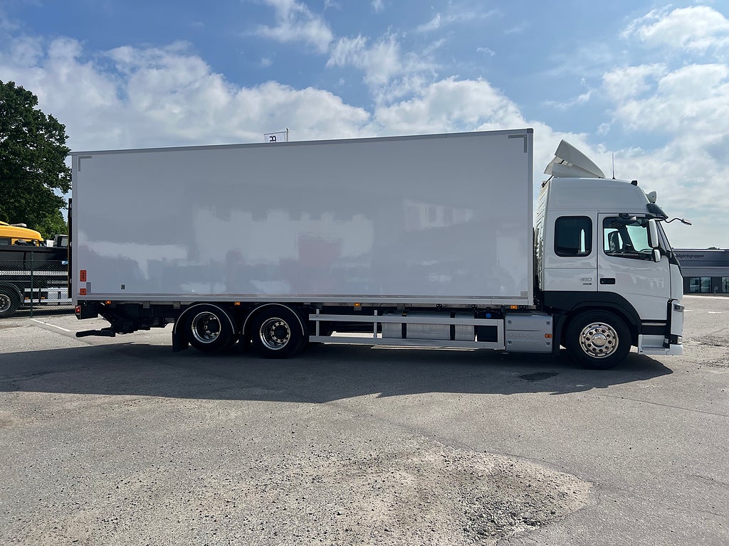 Volvo FM13 410 6x2 Skåpbil, *17 400 Mil*, Euro 6