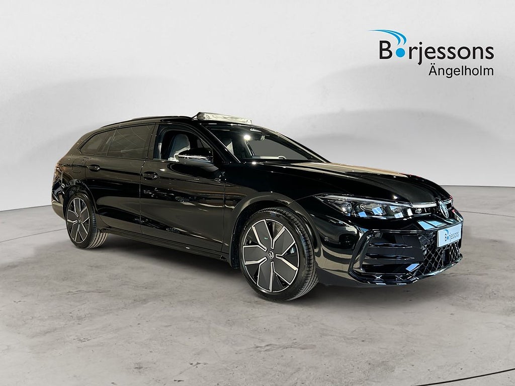 Volkswagen Passat Variant eHybrid 272 DSG6 R-LINE