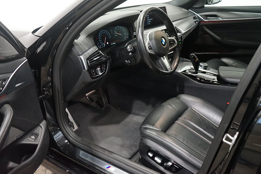 BMW 540i xDrive Touring M Sport Innovation Edition 340hk
