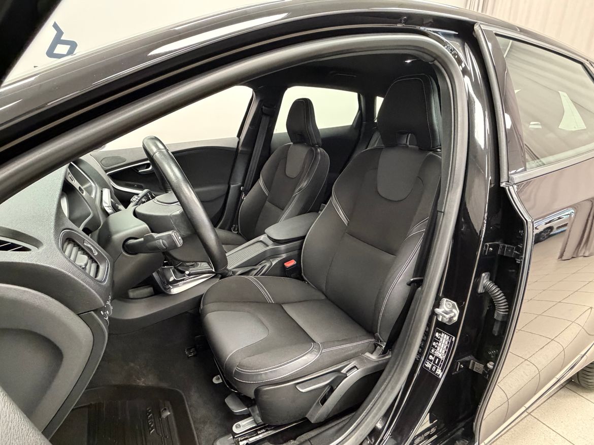 Volvo V40 D2 Business Advanced 2018, bild 7/10