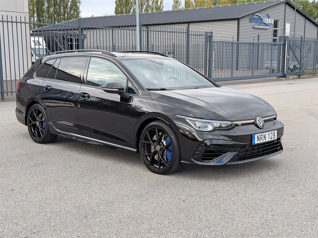 Volkswagen Golf R Sportscombi  2.0 TSI OPF 4Motion DSG Sekventiell, 320hk