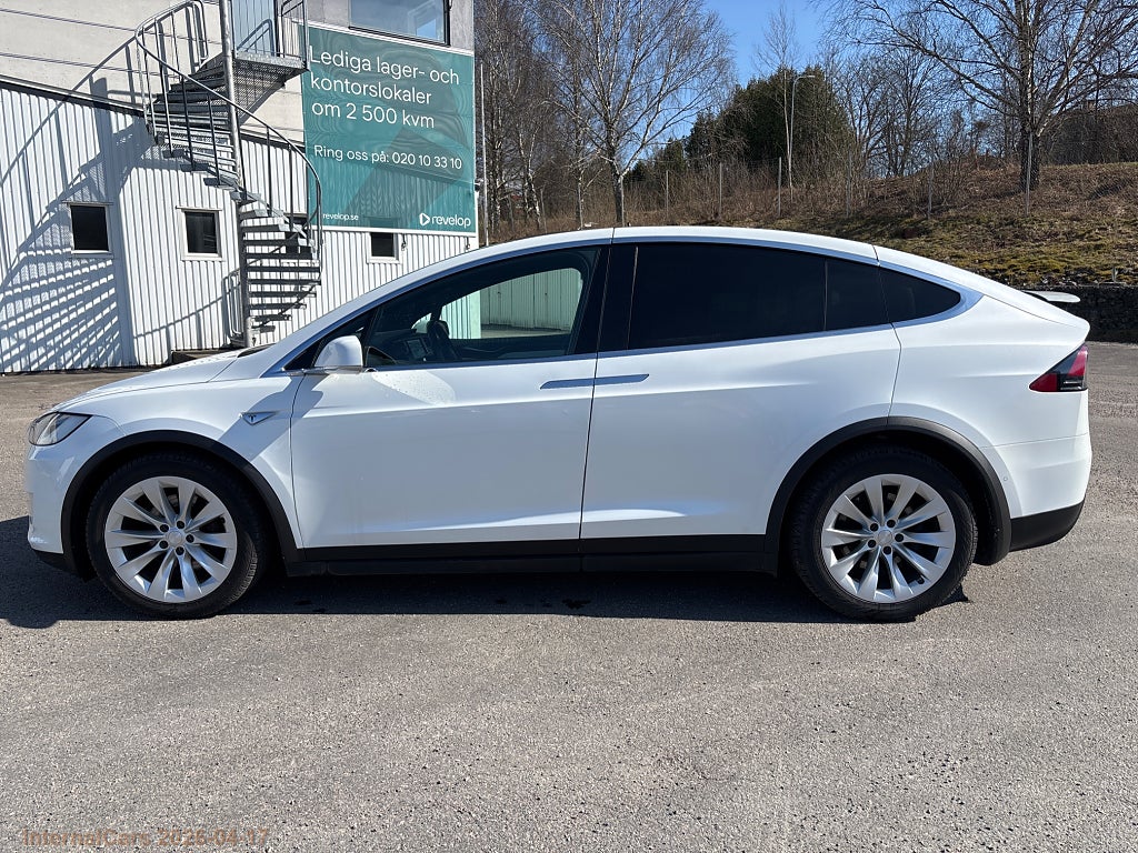Tesla Model S VI KÖPER ALLA MODELLER AV TESLA MED FRI LADDNING