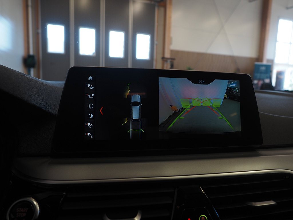 BMW 520 d Touring 190hk Steptronic Backkamera Navi 2018