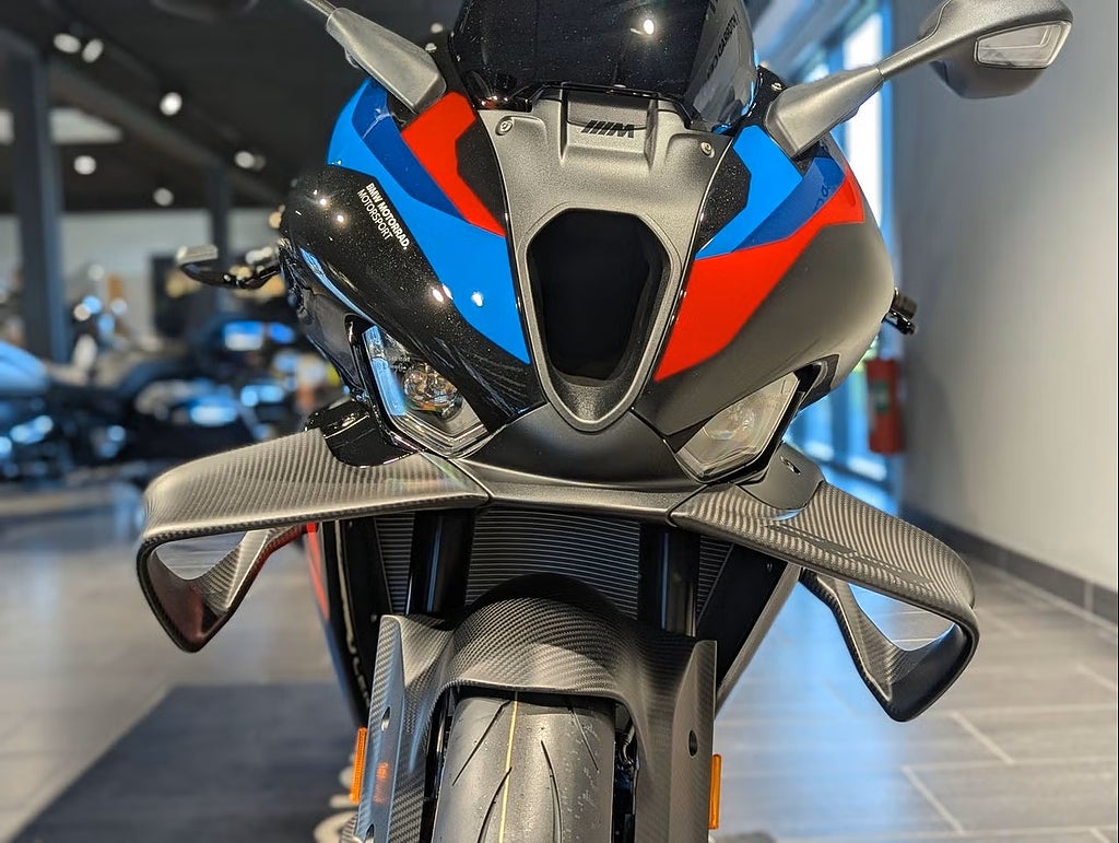 BMW M1000RR