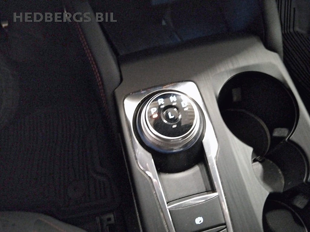 Ford Kuga CX482E ST-LINE MUY AUTOMAT 2WD thumbnail