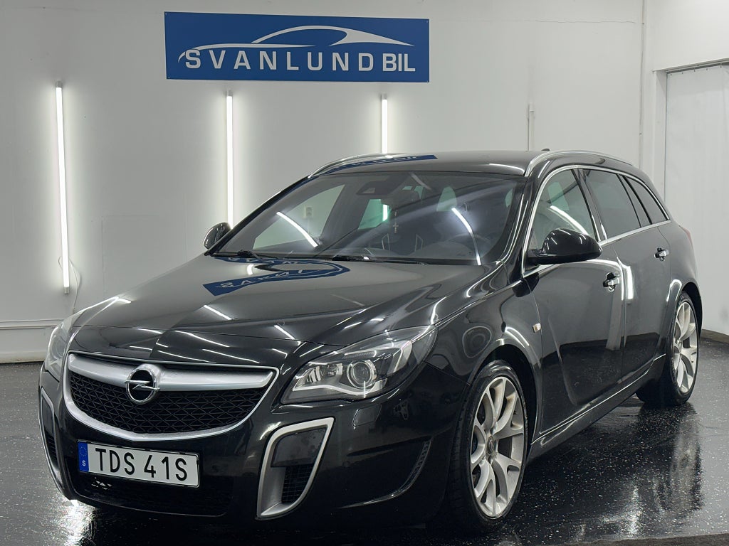 Opel Insignia OPC Sports Tourer 2.8 V6 Turbo 4x4 / Recaro / Bose