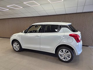 Suzuki Swift 1.2 Dualjet DOHC 16V VVT AllGrip Euro 6 — bild 3 av 11