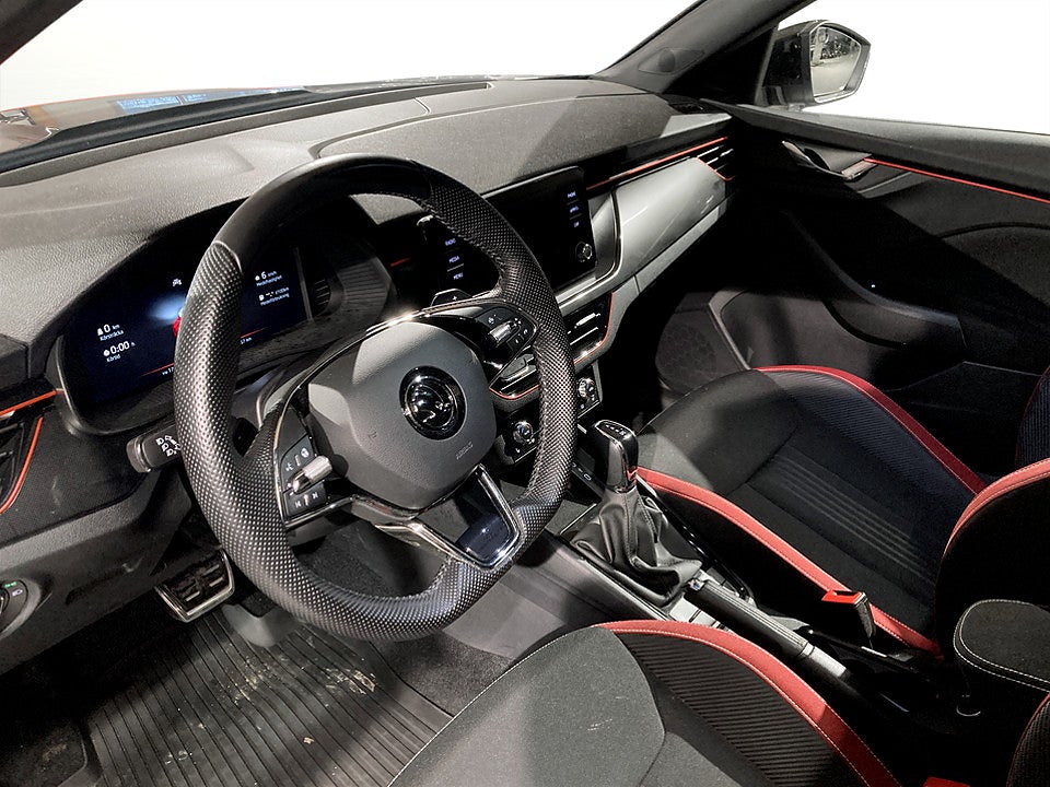 Bild på Skoda Kamiq Monte Carlo 1.0 TSI 110hk Aut - DRAG, B-KAMERA