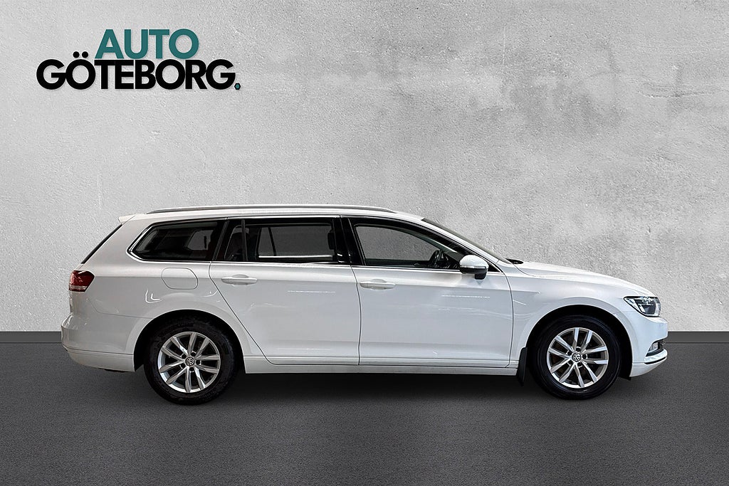 Volkswagen Passat Sportscombi 1.4 TSI Base Dragpaket B-Kamera Välservad