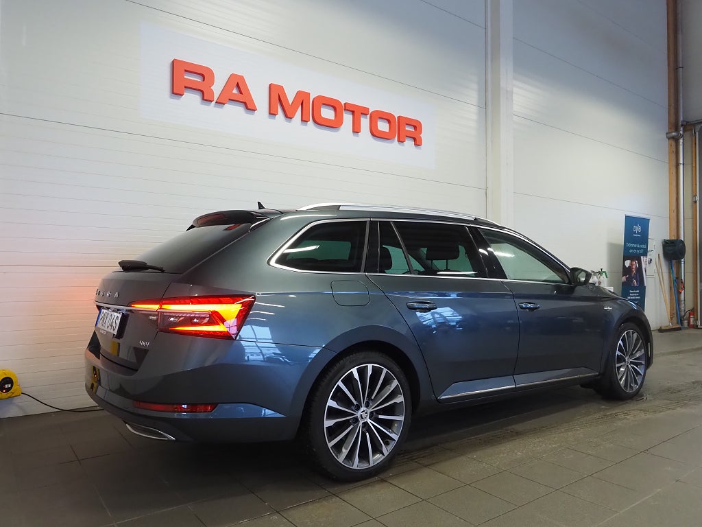 Skoda Superb TDI 190hk 4x4 L&K | Cockpit | Drag | D-värm | Navi | 2020