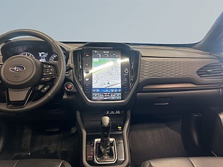 Subaru Forester e-Boxer XFuel Dragkrok Panorama B-kamera Adpt. farthåll – bild 11