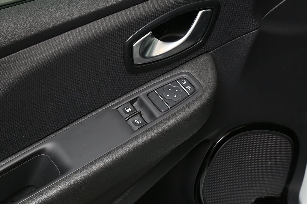 Renault Clio 0,9 TCe 90hk Zen 5dr Navi 2019
