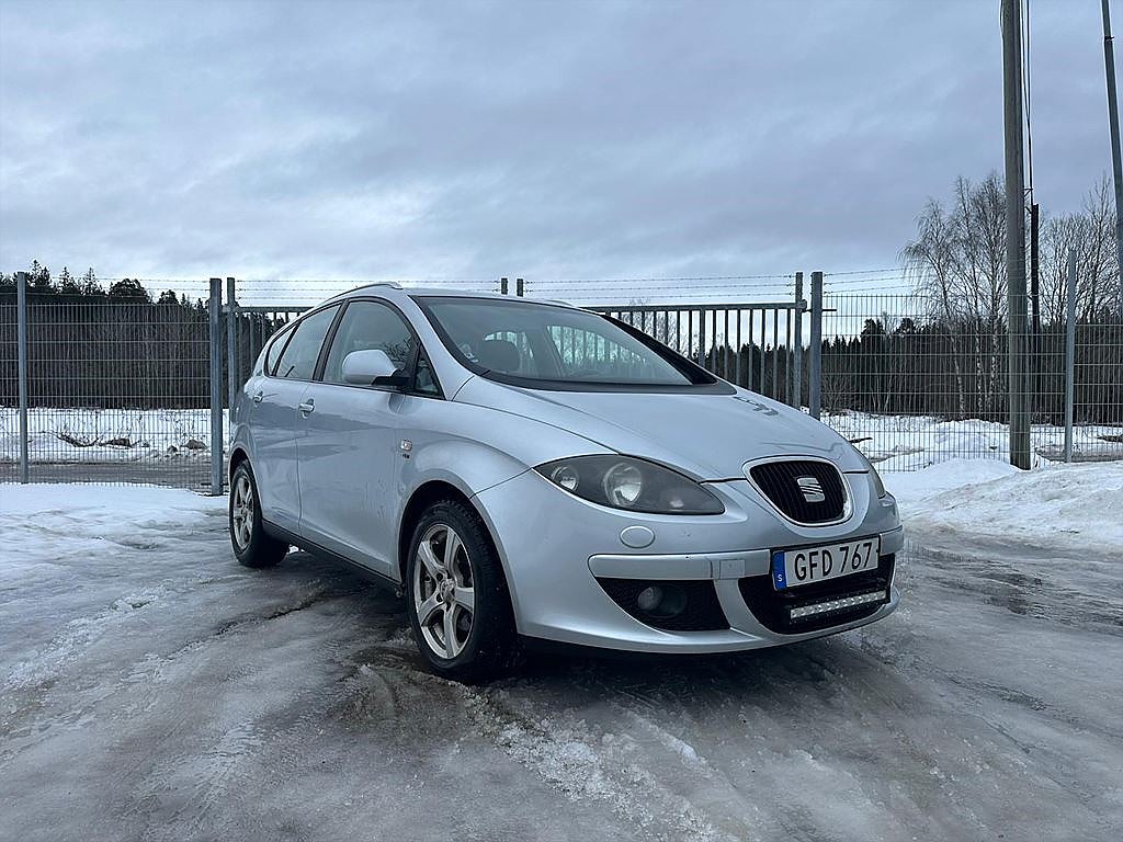 Seat Altea XL 2.0 TDI 8v Dragkrok Svensksåld 140hk