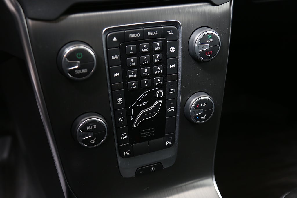 Volvo V40 D3 150hk Momentum Business E PRO Dieselvärmare 2016