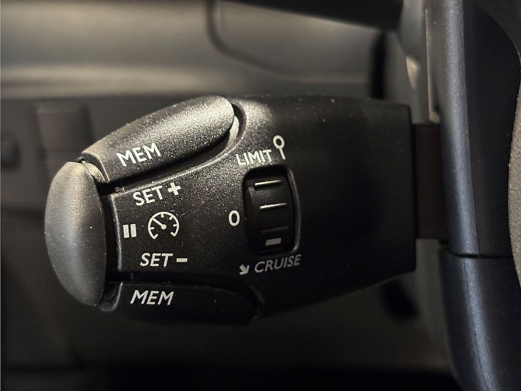 Bild på Citroën C3 Shine 1.2 PT 110hk Aut - CARPLAY,FARTHÅLLARE