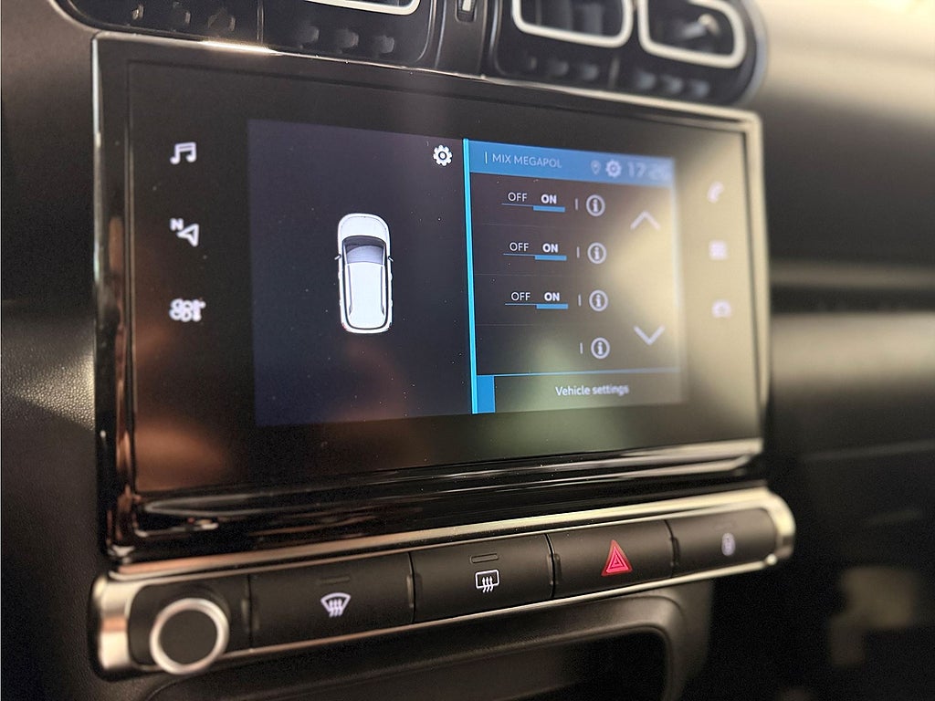 Bild på Citroën C3 Aircross Shine 1.2 PT 130hk Aut -  CARPLAY, BACKSENSORER