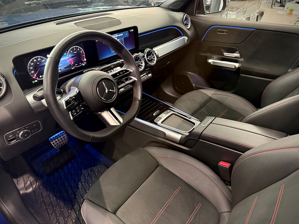 Mercedes-Benz GLB 200 AMG Premium 7 sits Värmare Glastak Drag - bild 4