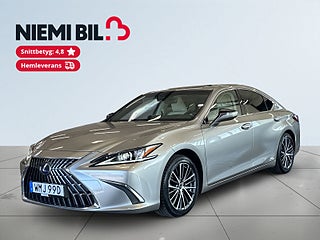 Lexus ES 300h 2.5 E-CVT Limited Edition S&V-hjul/Taklucka/Kamera – bild 1